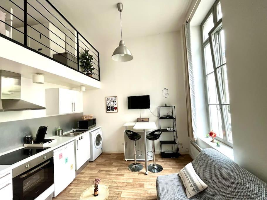 Tres Bel Appartement A 2 Pas Du Theatre Sebastopol Lila Exterior foto